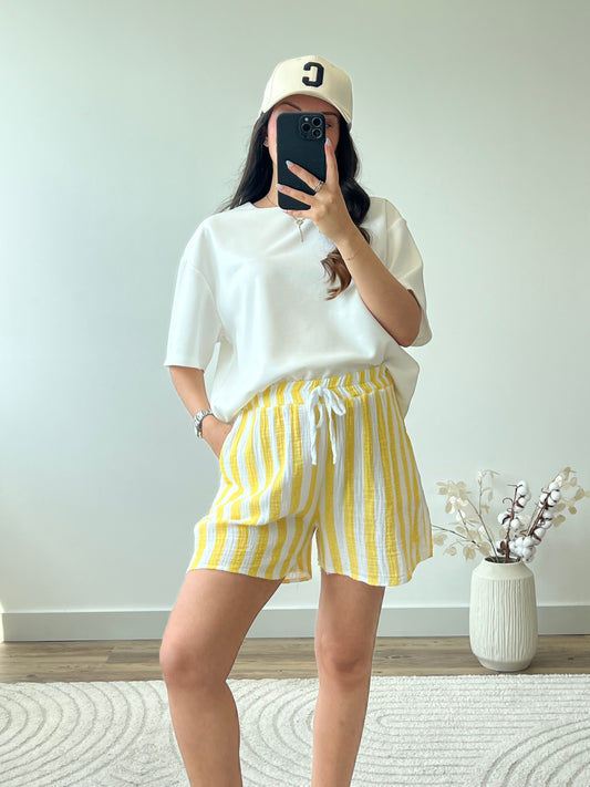 SHORT ANAÉ JAUNE