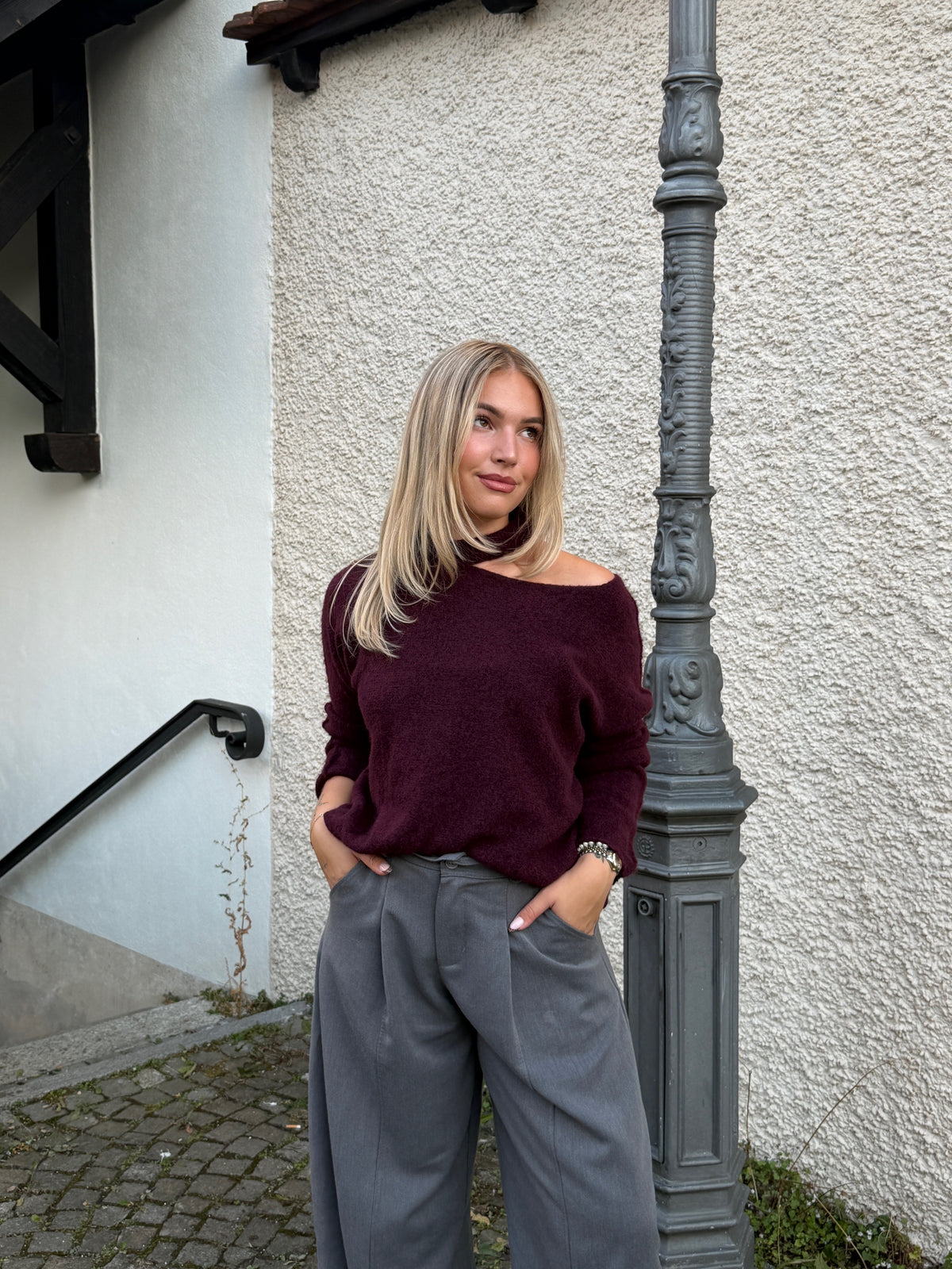 PULL KARMEN PRUNE