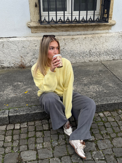 PULL AVERY JAUNE