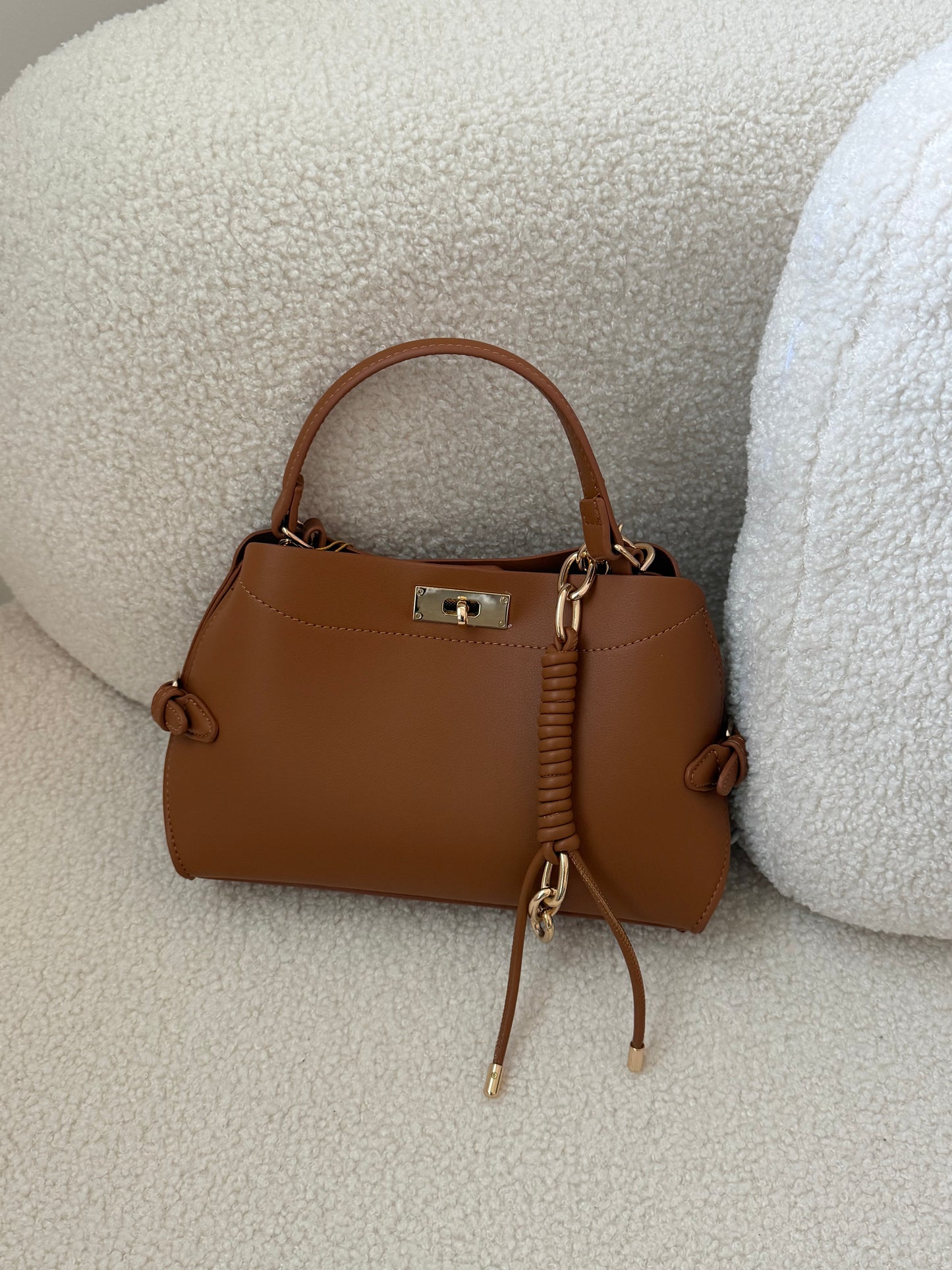 SAC ESTELLE CAMEL