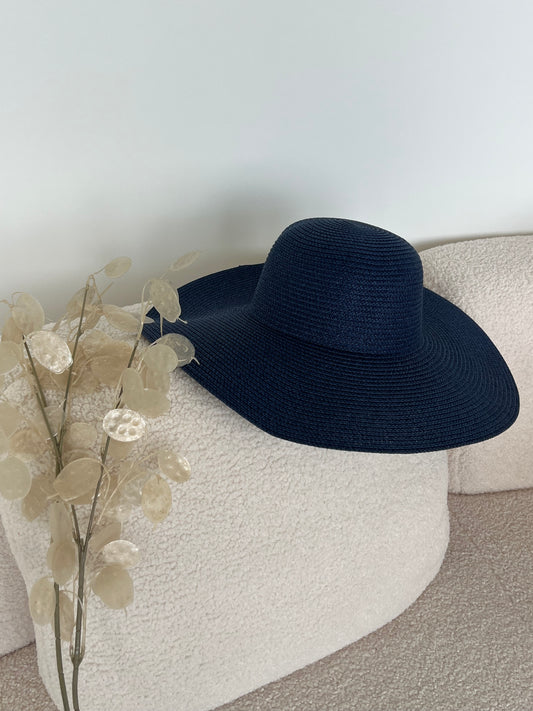 CHAPEAU MARINE